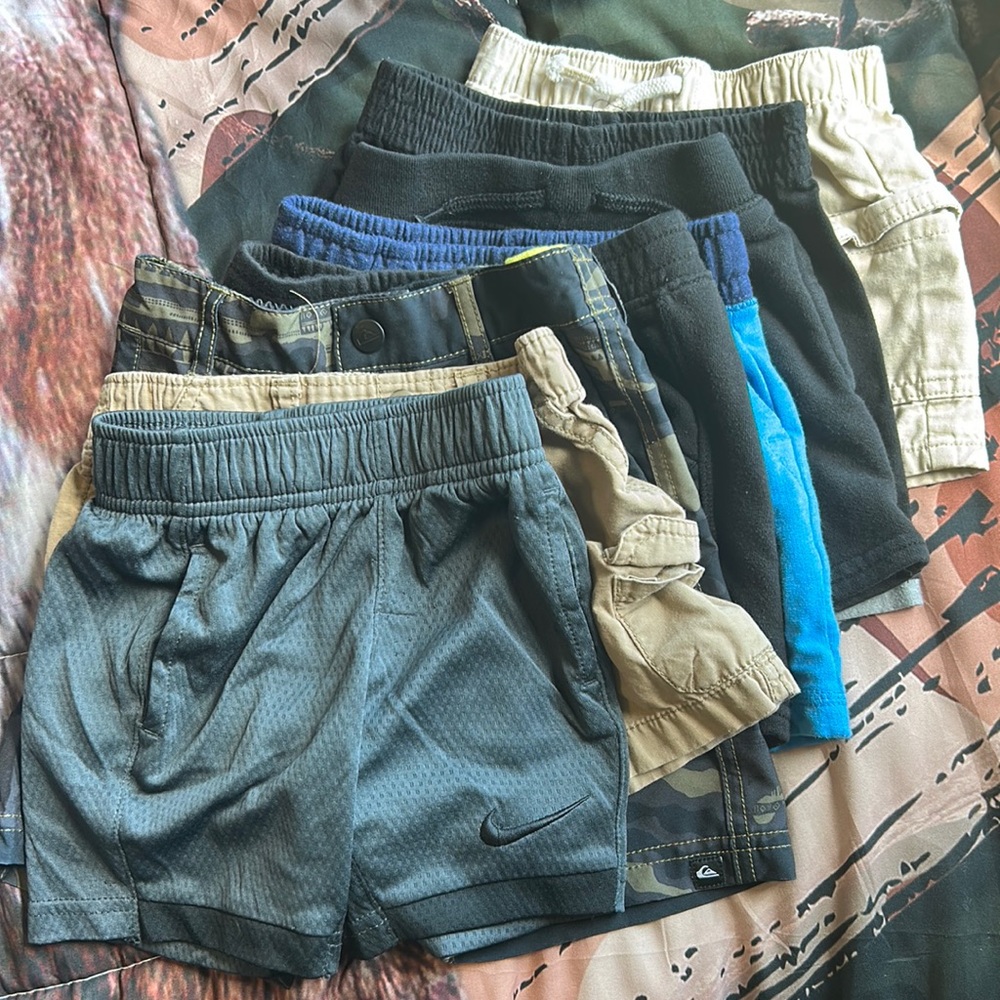 2T shorts boys (8pair)